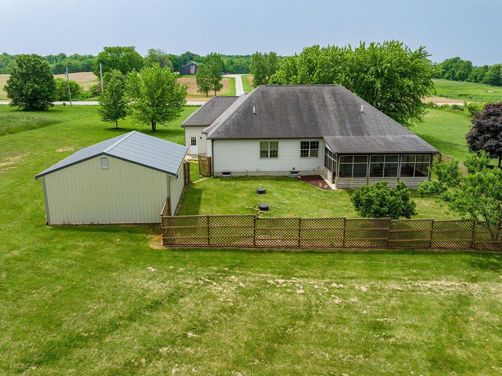 7880 Lancaster-Circleville Road Southwest Lancaster, OH 43130 - Photo 32 of 49 Exterior Back