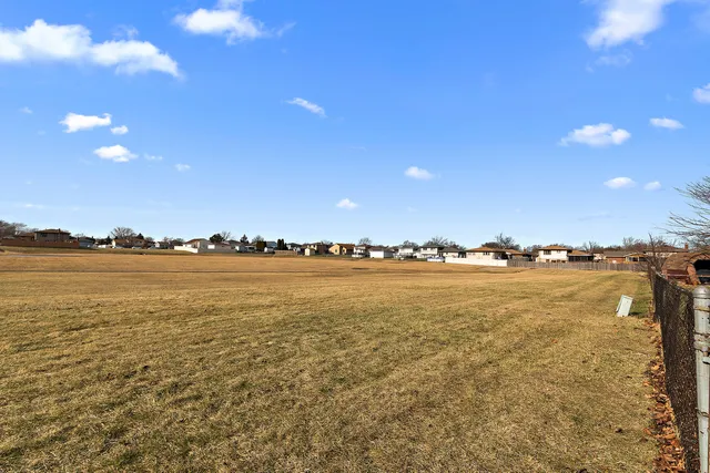 $365,000 | 17012 Redwood Court, Orland Hills, IL 60487