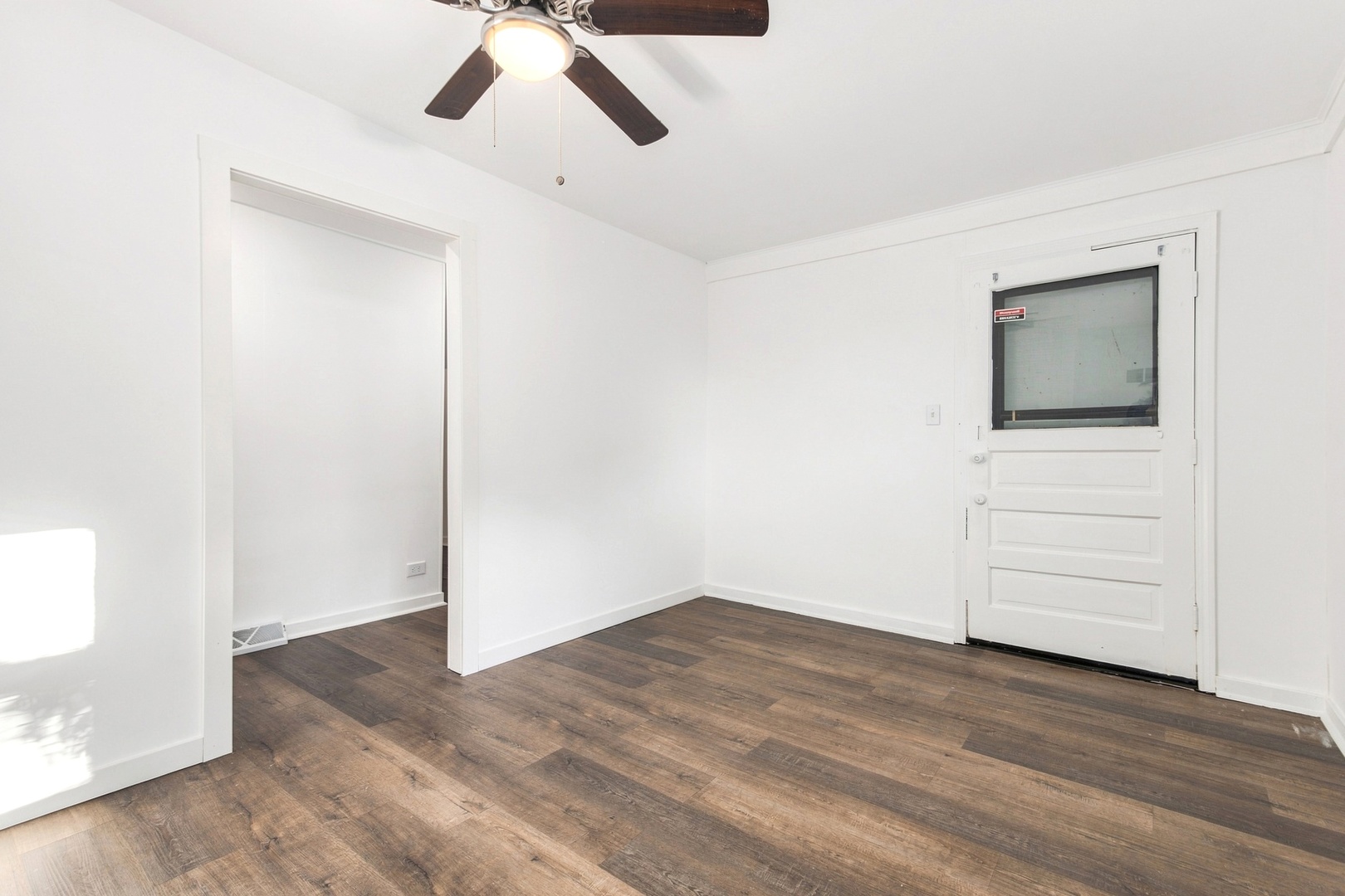 181 Montgomery Road Montgomery, IL 60538 - Photo 14 of 26 Gallery Image 14