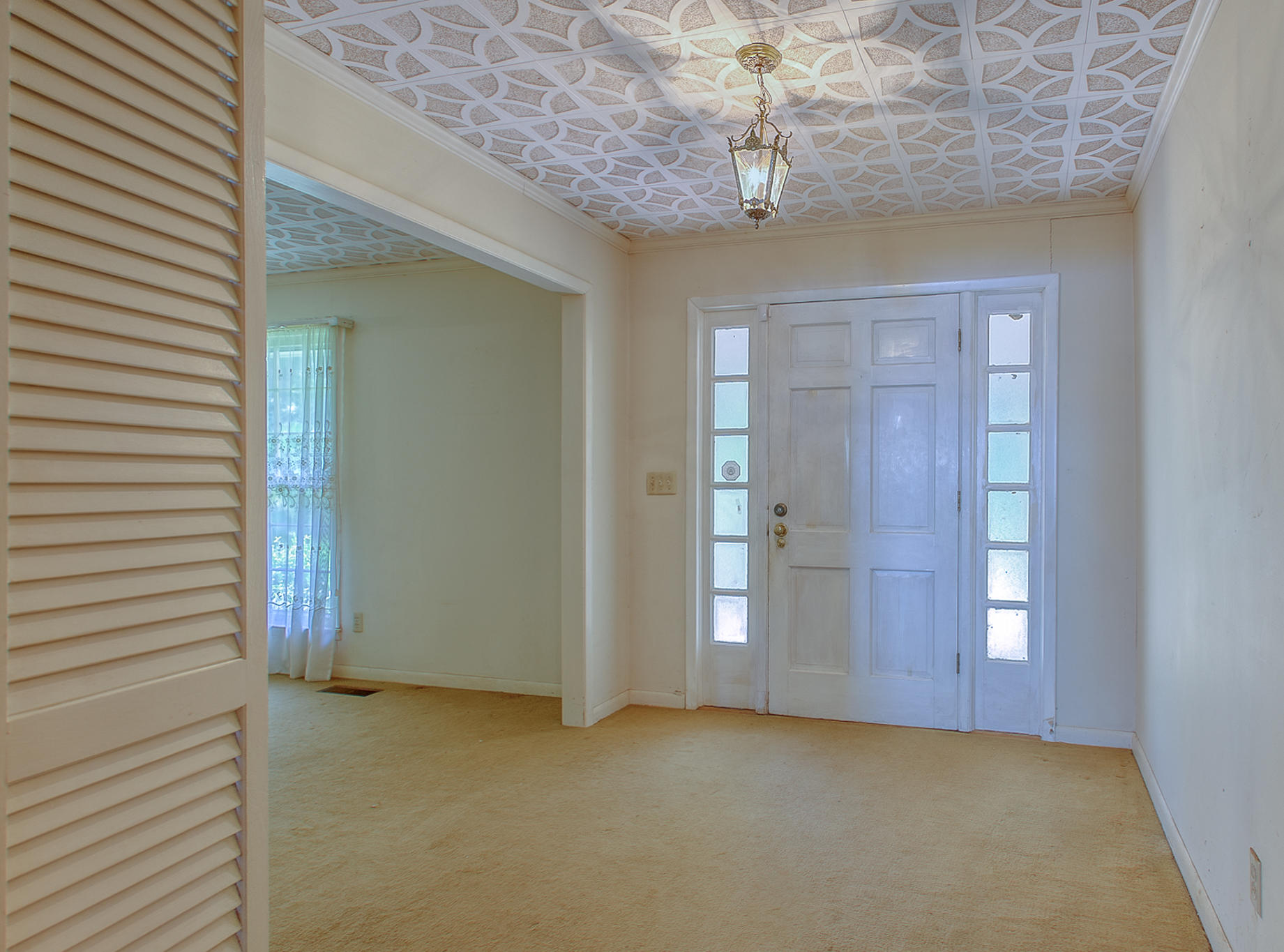 7599 Patterson Road Beaufort, SC 29906 - Photo 22 of 56 Foyer