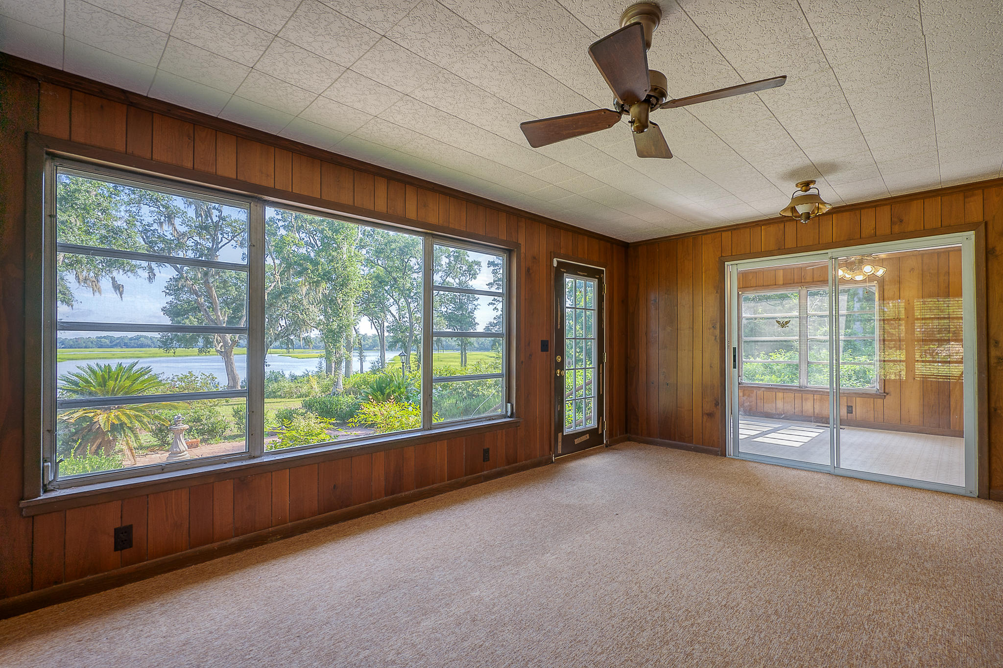 7599 Patterson Road Beaufort, SC 29906 - Photo 30 of 56 Sunroom