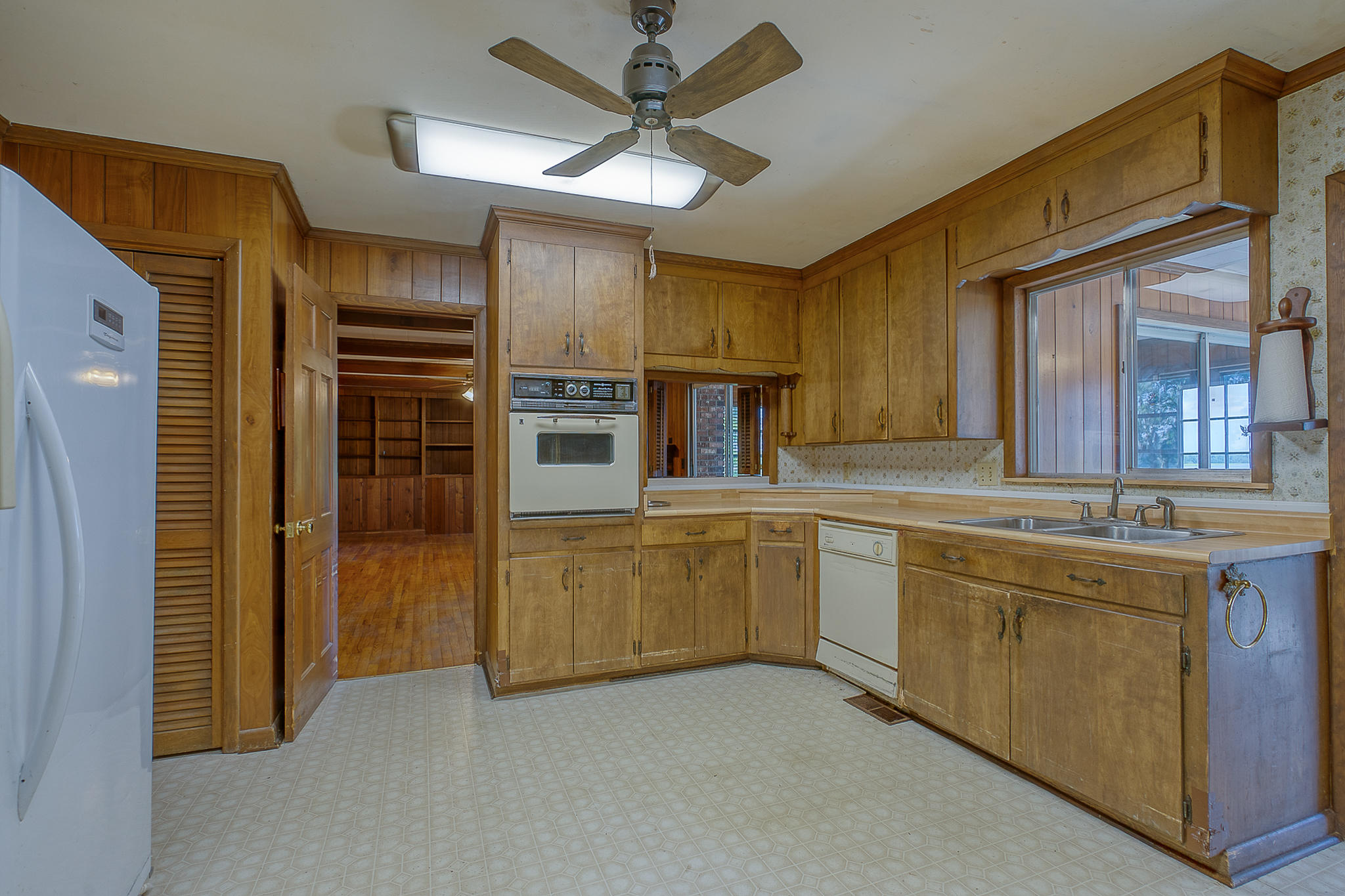 7599 Patterson Road Beaufort, SC 29906 - Photo 33 of 56 Kitchen