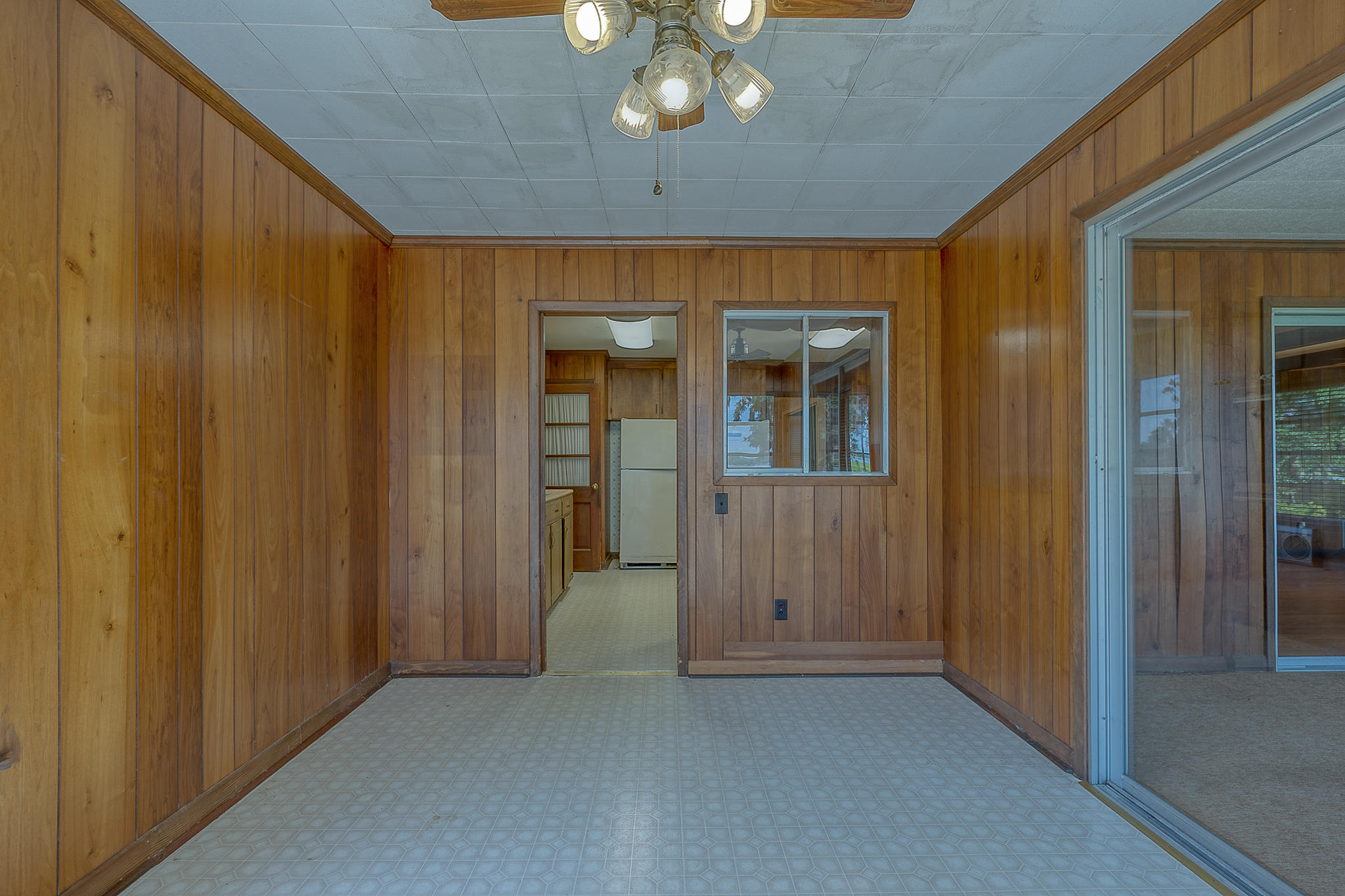 7599 Patterson Road Beaufort, SC 29906 - Photo 38 of 56 Sunroom