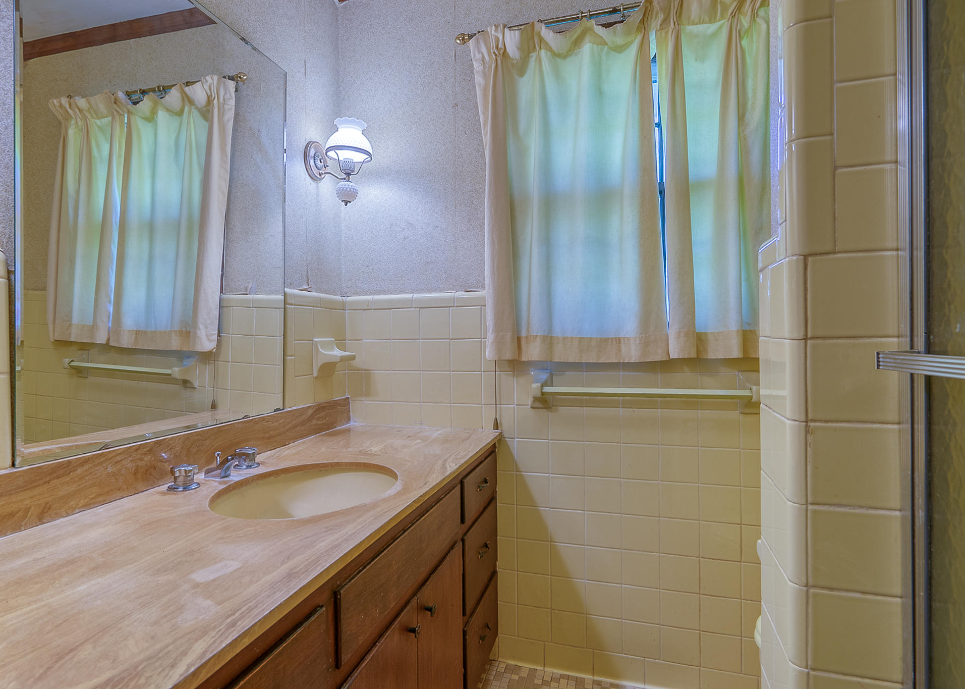 7599 Patterson Road Beaufort, SC 29906 - Photo 48 of 56 Master Bath