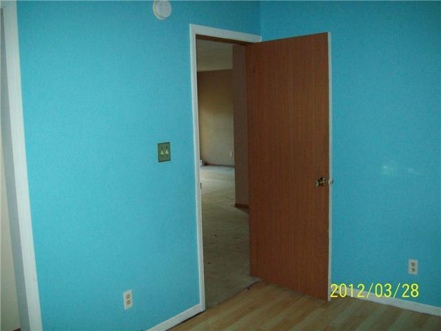 5407 Milhouse Road Indianapolis, IN 46221 - Photo 5 of 6