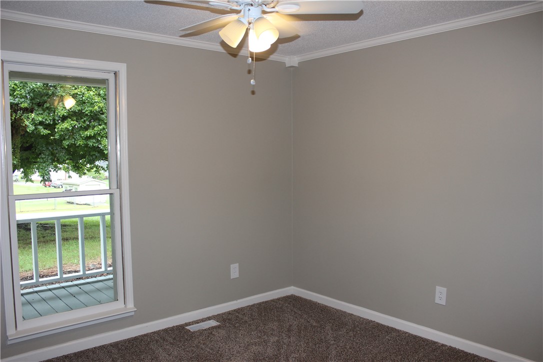 1009 Antioch Road Easley, SC 29640 - Photo 16 of 23
