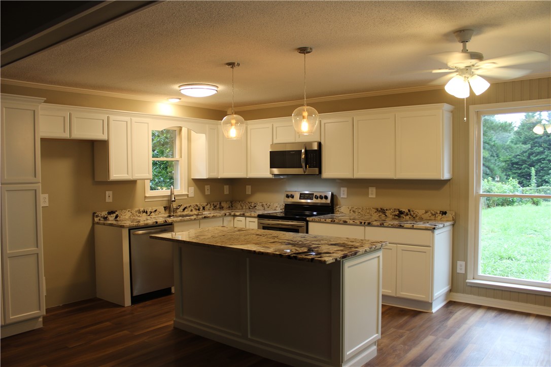1009 Antioch Road Easley, SC 29640 - Photo 3 of 23
