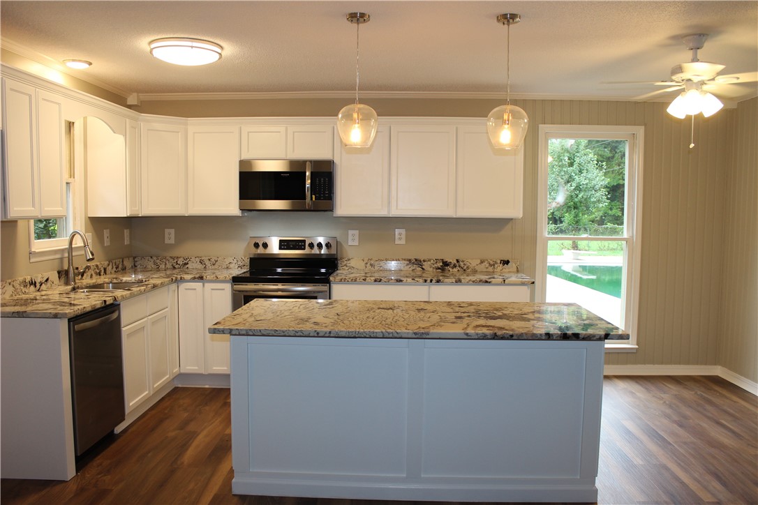 1009 Antioch Road Easley, SC 29640 - Photo 4 of 23