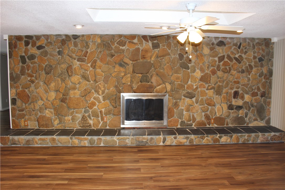 1009 Antioch Road Easley, SC 29640 - Photo 8 of 23