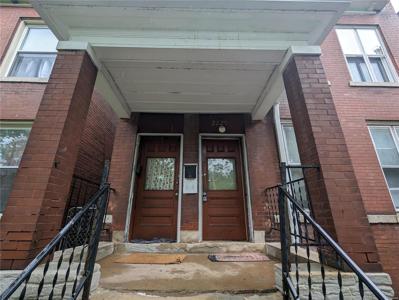 2220 Nebraska Avenue St. Louis, MO 63104 - Photo 2 of 37