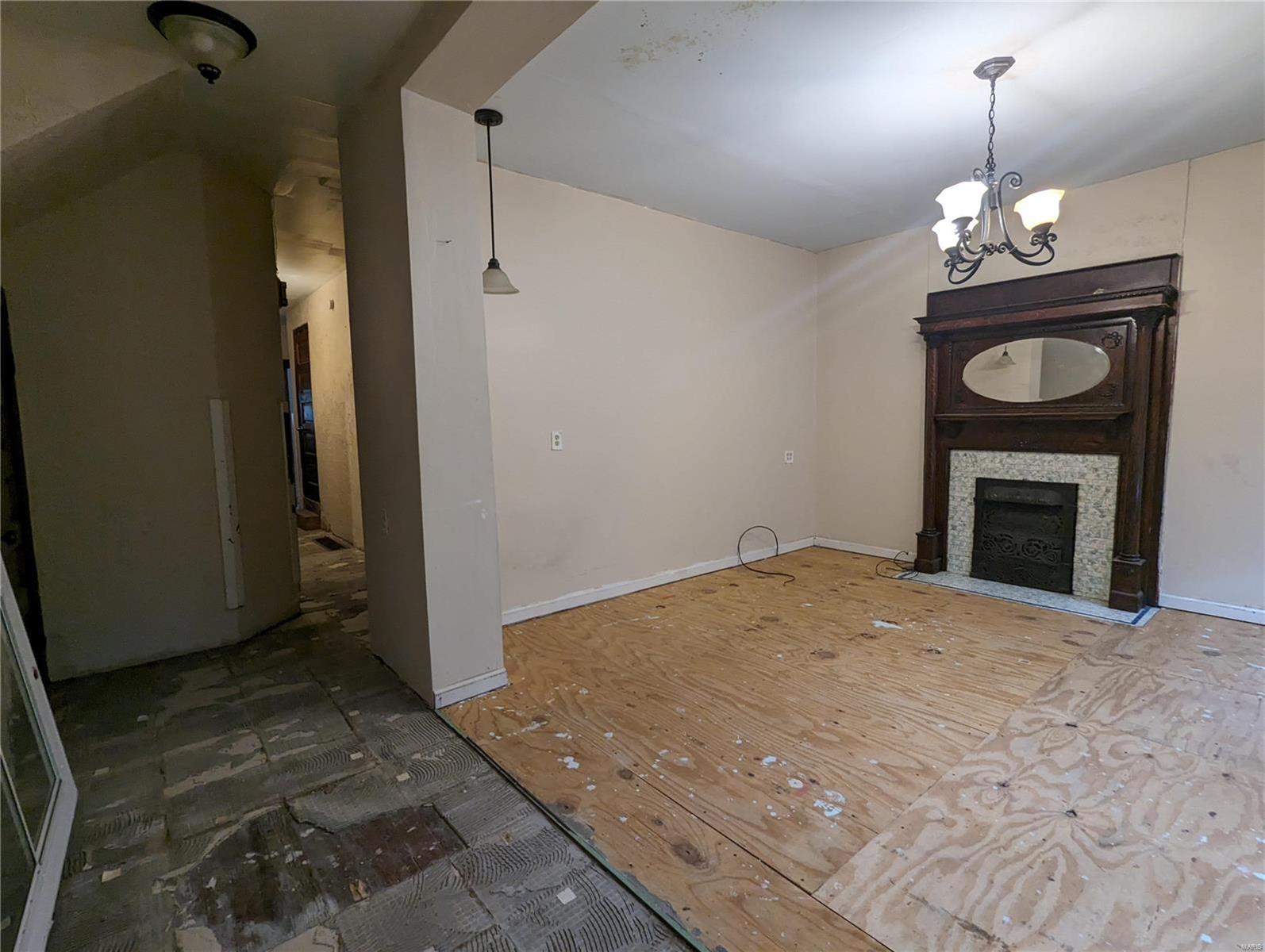 2220 Nebraska Avenue St. Louis, MO 63104 - Photo 3 of 37