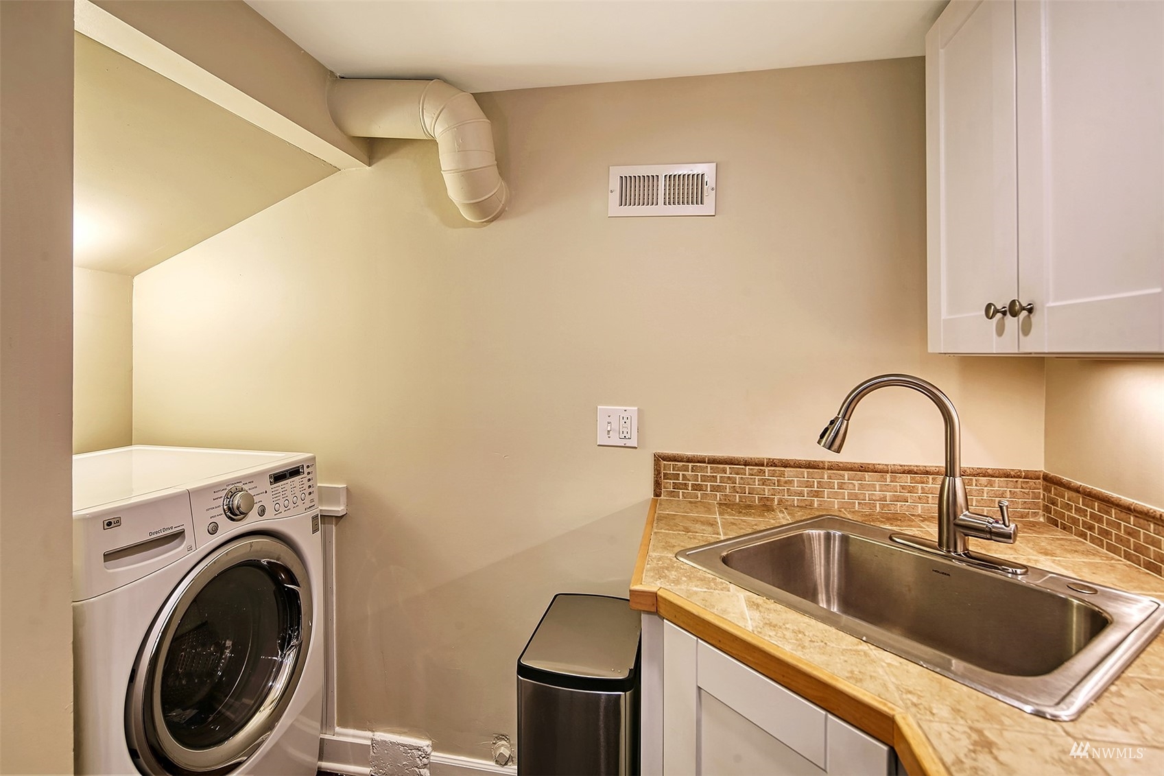 4131 Southwest Portland Street Seattle, WA 98136 - Photo 22 of 31 Gallery Image 22