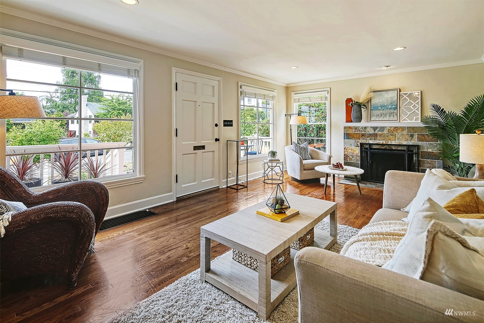 4131 Southwest Portland Street Seattle, WA 98136 - Photo 4 of 31 Gallery Image 4