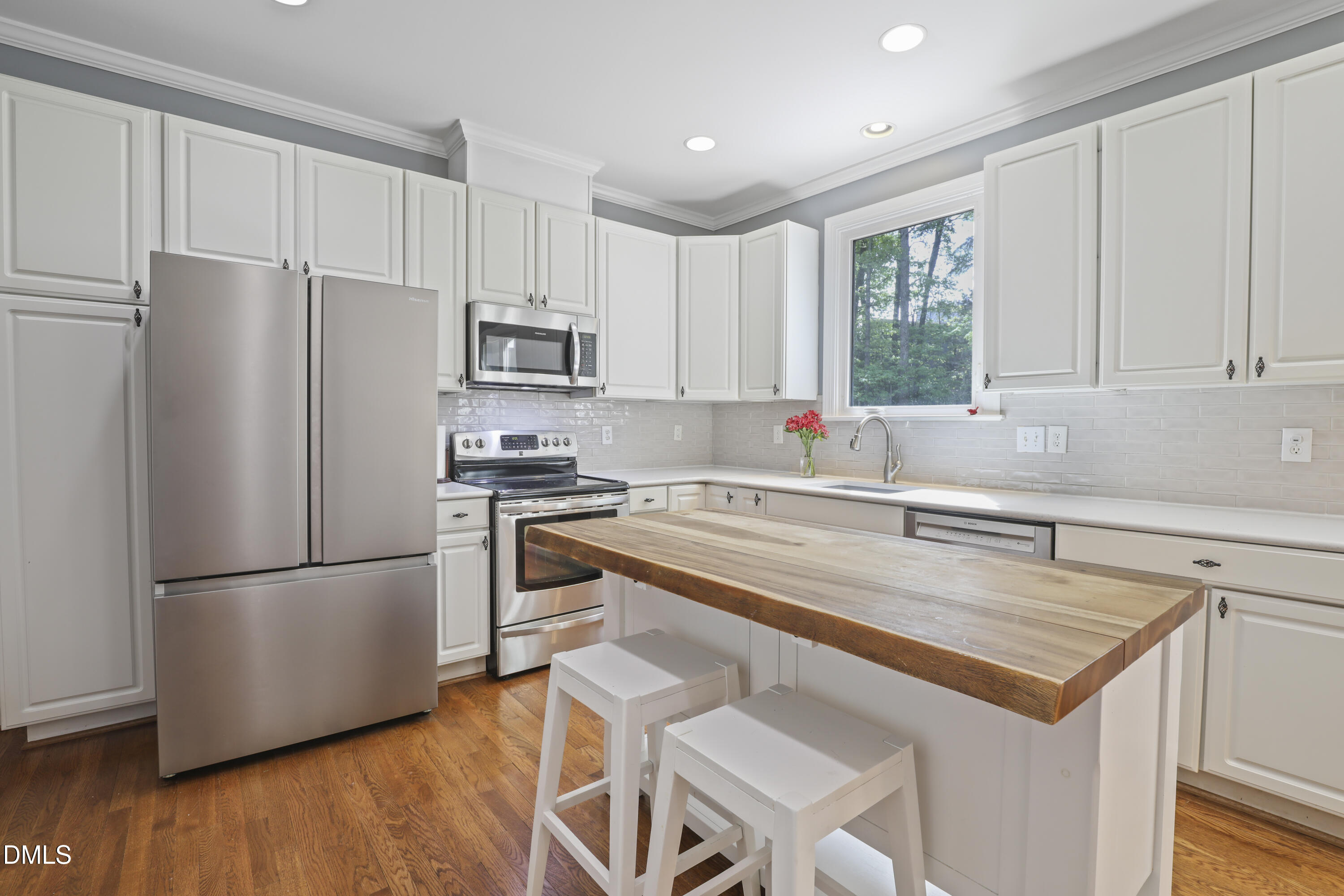 212 Cobble Ridge Drive Chapel Hill, NC 27516 - Photo 8 of 31 227A9320