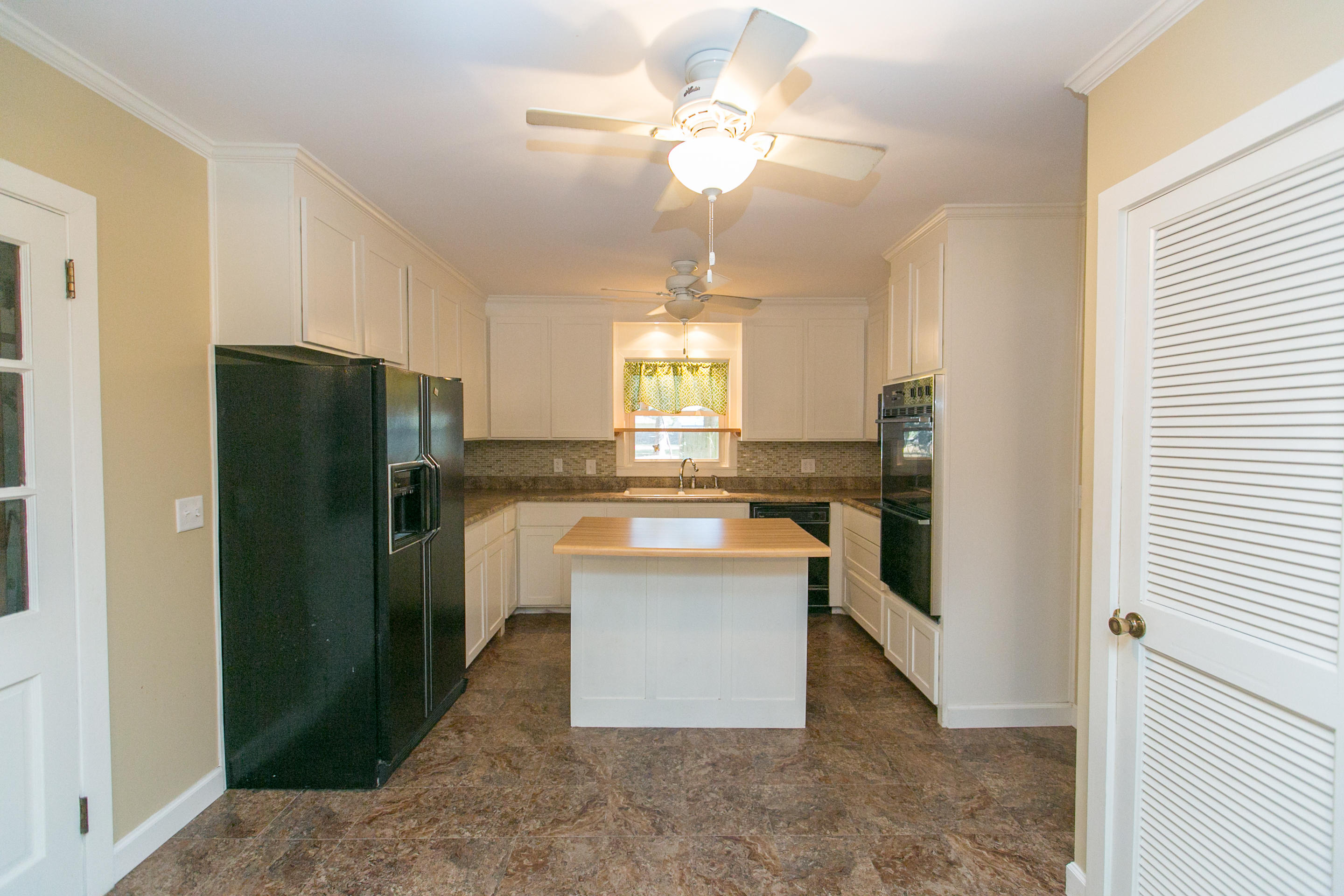 201 Holly Road Walterboro, SC 29488 - Photo 22 of 26 201 Holly Rd-4