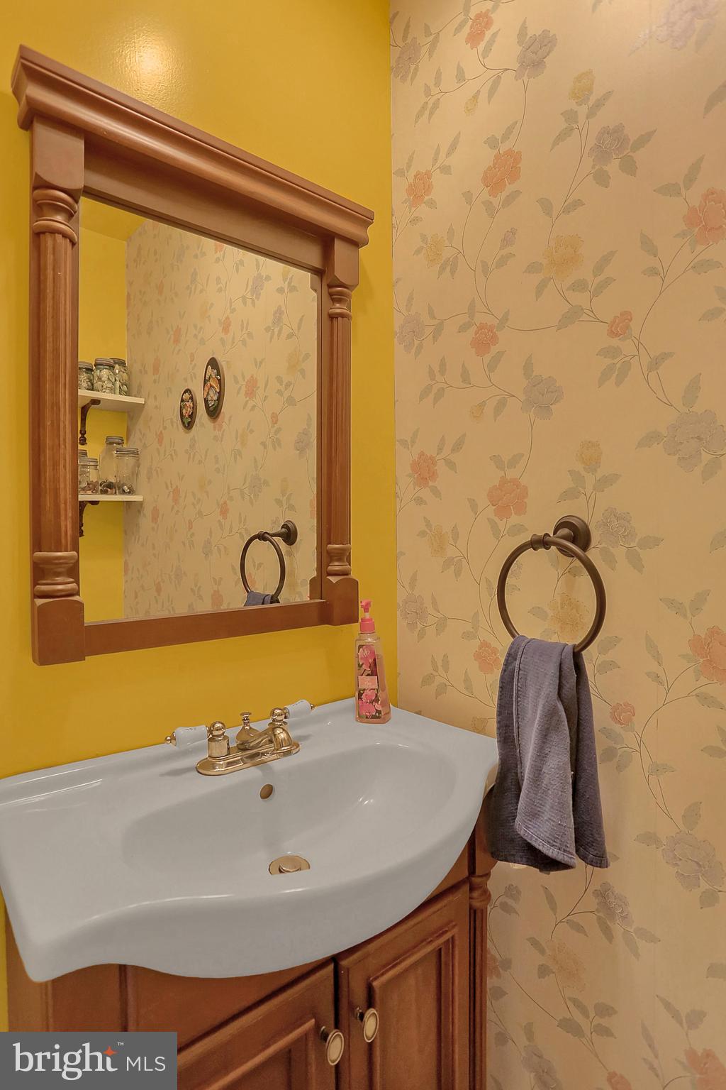 442 Springhouse Road Harrisburg, PA 17111 - Photo 16 of 40 Gallery Image 16