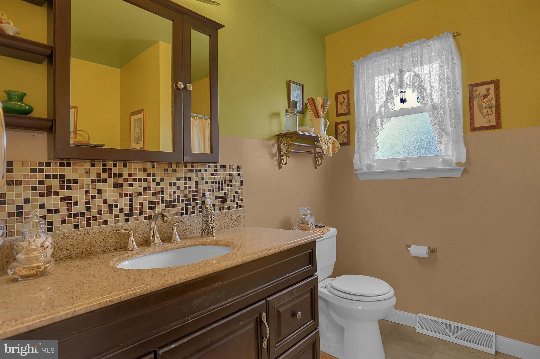 442 Springhouse Road Harrisburg, PA 17111 - Photo 19 of 40 Gallery Image 19