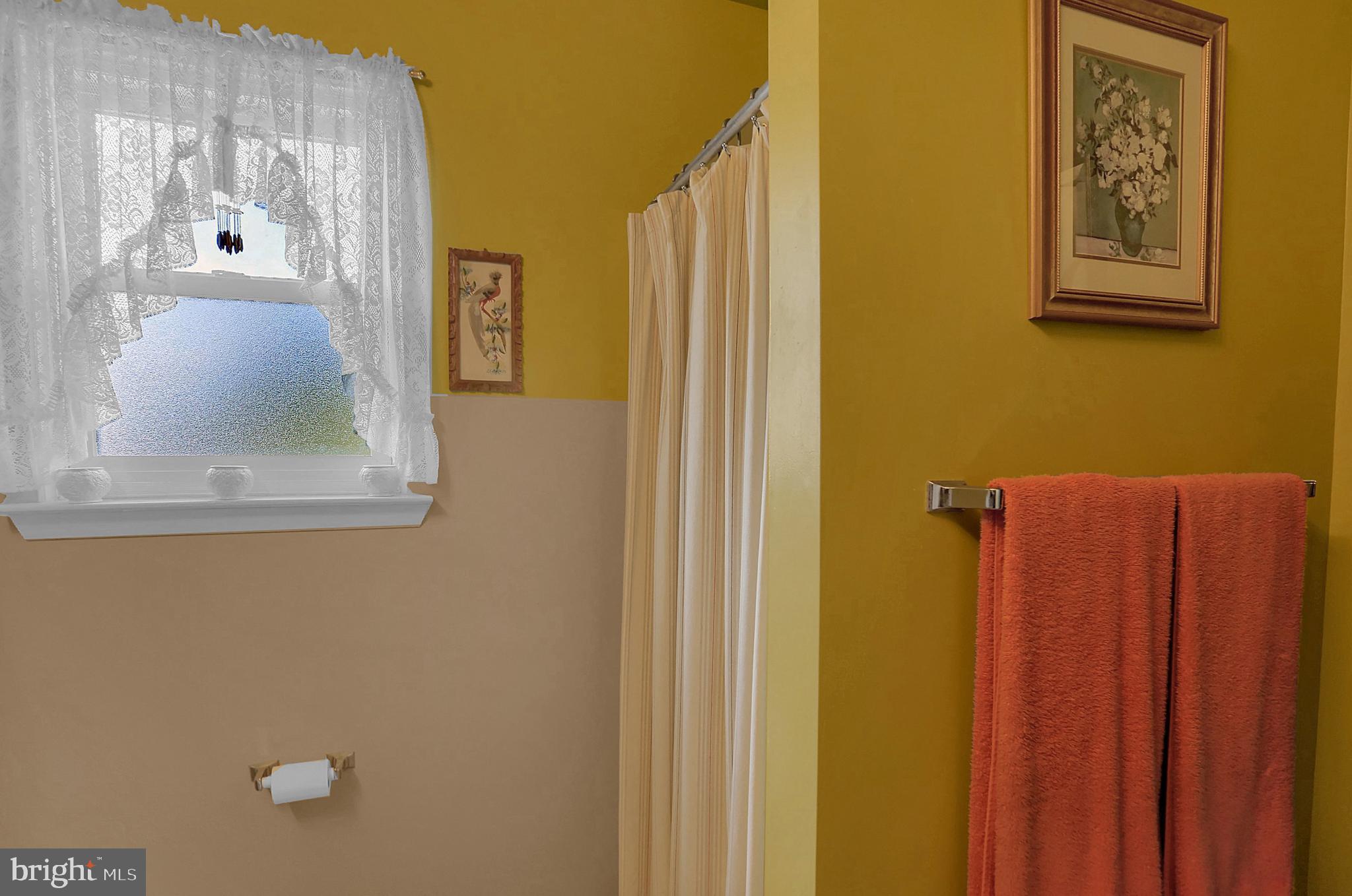 442 Springhouse Road Harrisburg, PA 17111 - Photo 21 of 40 Gallery Image 21