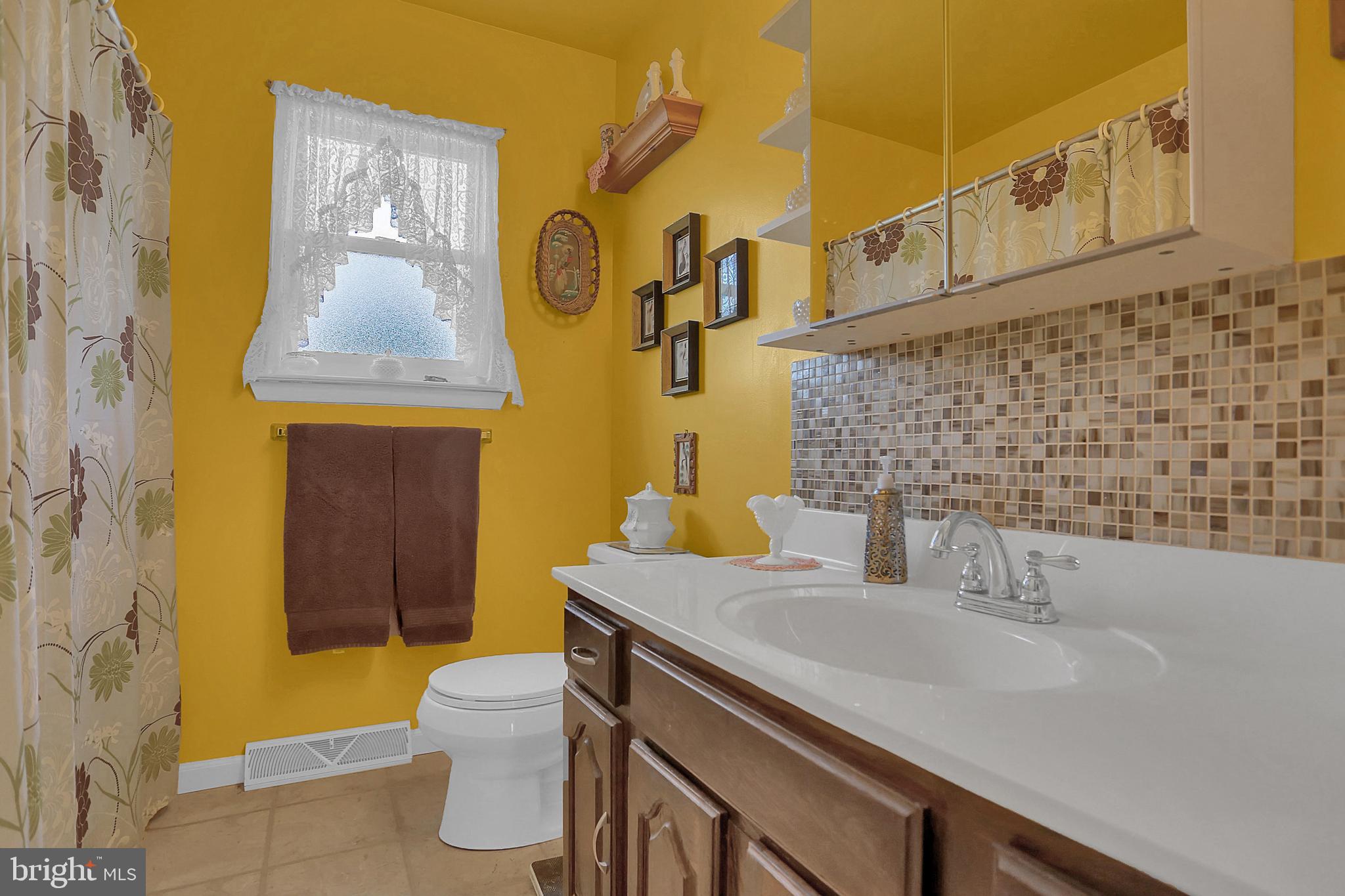 442 Springhouse Road Harrisburg, PA 17111 - Photo 25 of 40 Gallery Image 25