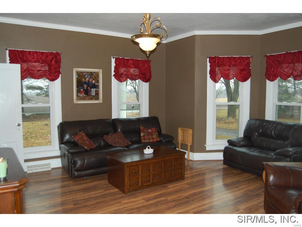 4272 Blackburn Road Edwardsville, IL 62025 - Photo 5 of 24