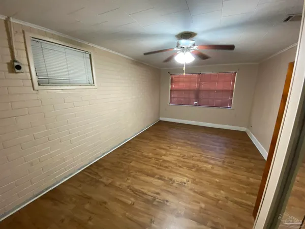 $1,500 | 4416 Creighton Road, Pensacola, FL 32504