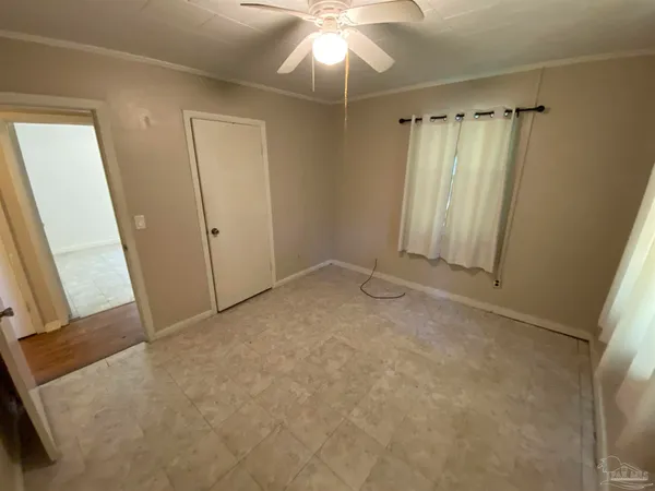 $1,500 | 4416 Creighton Road, Pensacola, FL 32504