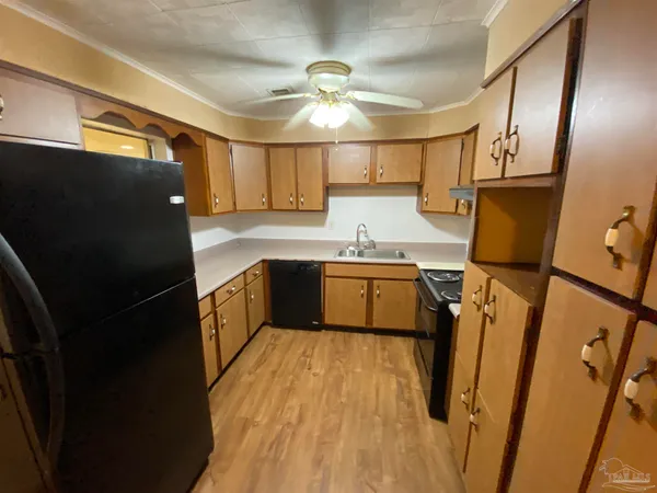 $1,500 | 4416 Creighton Road, Pensacola, FL 32504