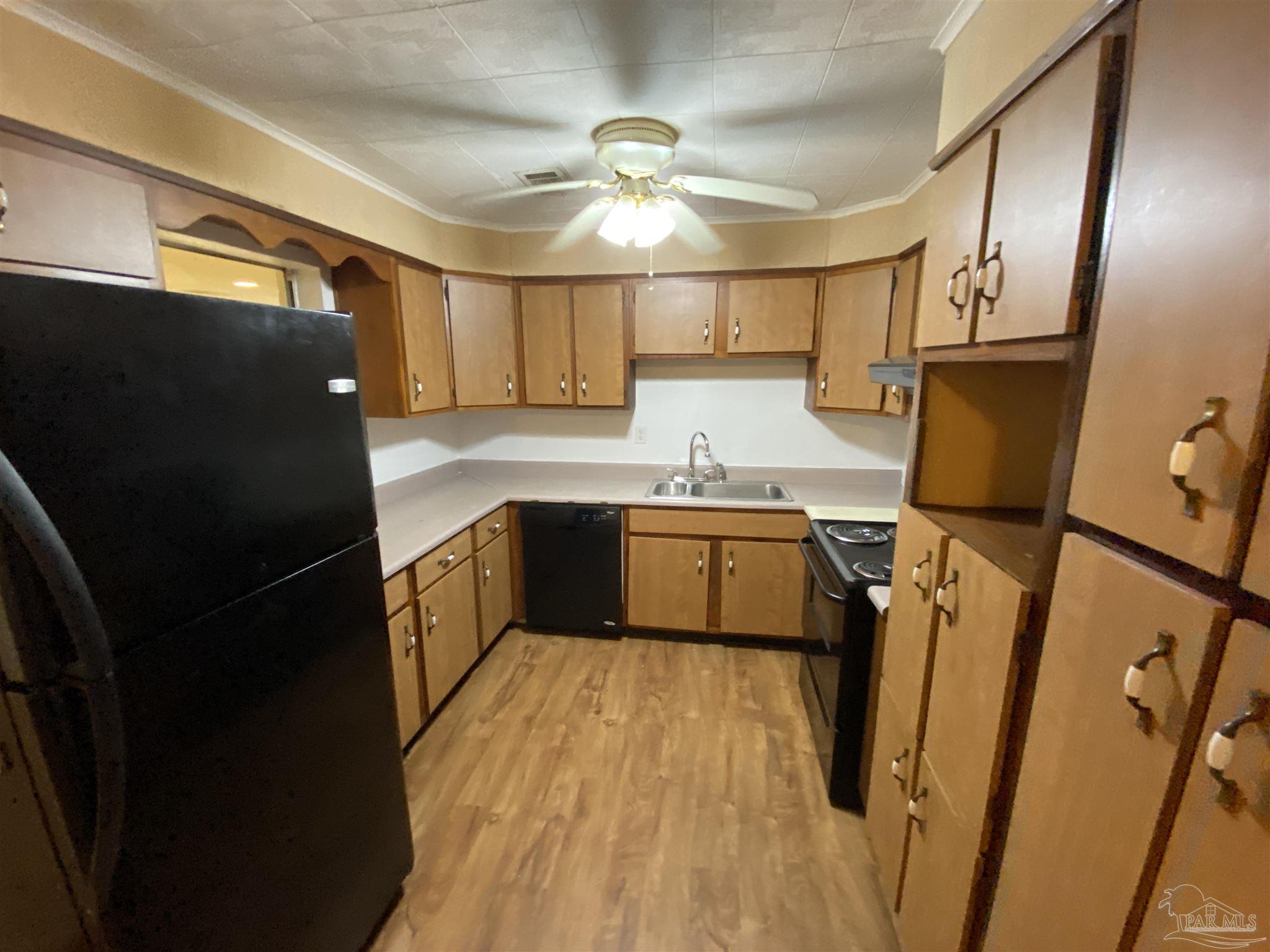 4416 Creighton Road Pensacola, FL 32504 - Photo 9 of 26