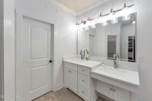 $469,900 | 57 Water Ridge Place, Jackson, TN 38305