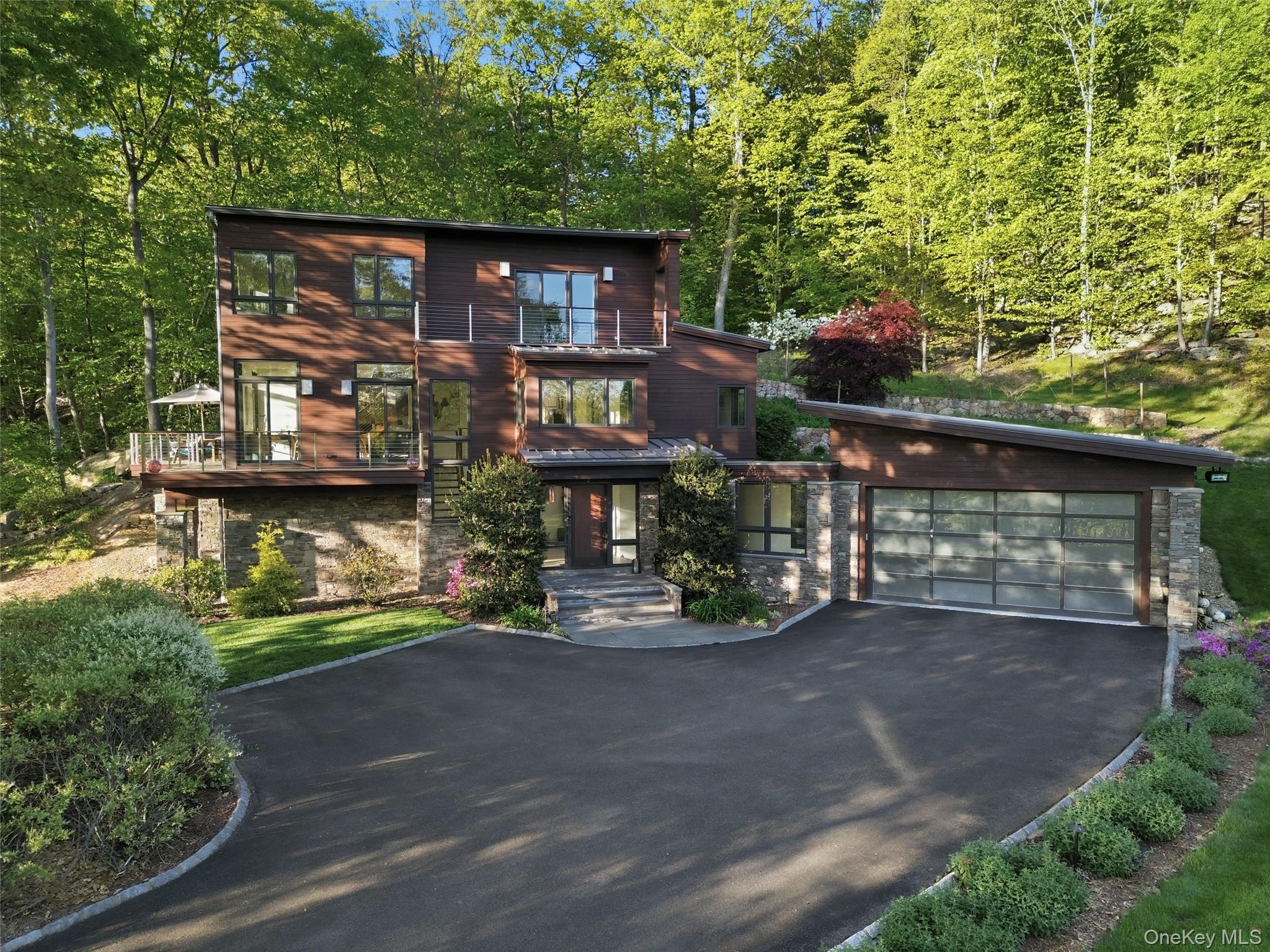 2 Lake Ridge Drive Armonk, NY 10504 - Photo 2 of 38 Custom lakefront modern