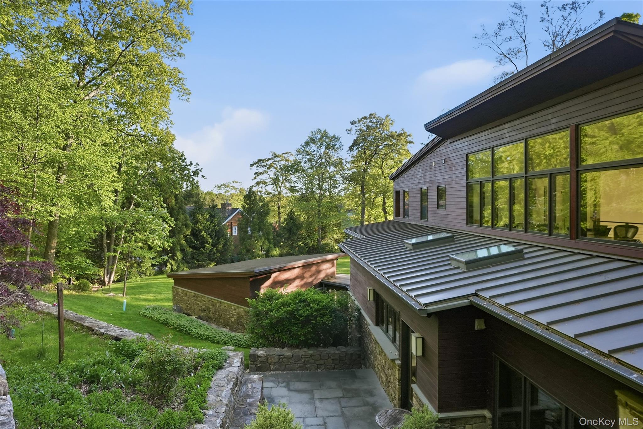 2 Lake Ridge Drive Armonk, NY 10504 - Photo 30 of 38
