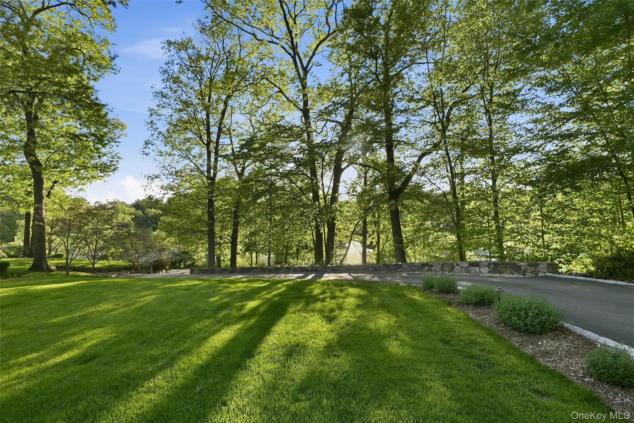 2 Lake Ridge Drive Armonk, NY 10504 - Photo 32 of 38