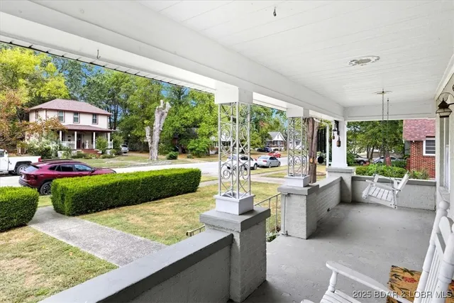 $249,900 | 612 East High Street, Eldon, MO 65026