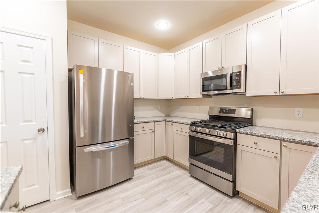 3980 Mink Road Emmaus, PA 18049 - Photo 8 of 28 Gallery Image 8