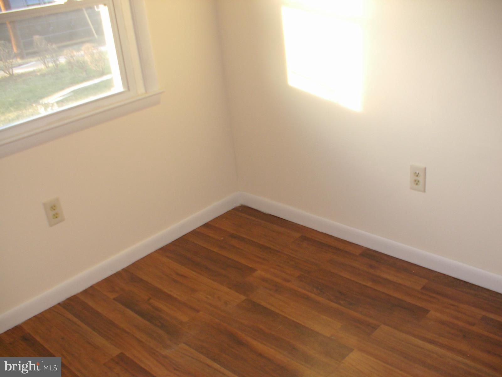 502 North Pleasant Valley Road Winchester, VA 22601 - Photo 11 of 37 Small 3d bedroom downstairs.