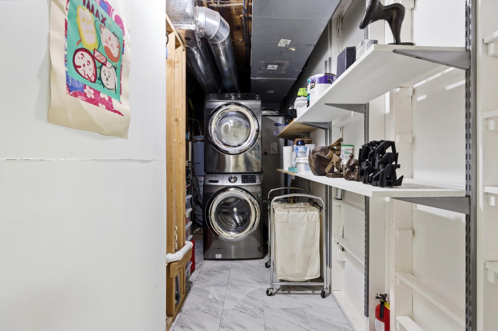 2260 Covent Gardens Court Reston, VA 20191 - Photo 35 of 42 Laundry room