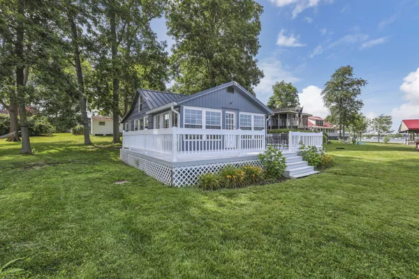 $359,900 | 13384 Orchard Island Northeast, Millersport, OH 43046