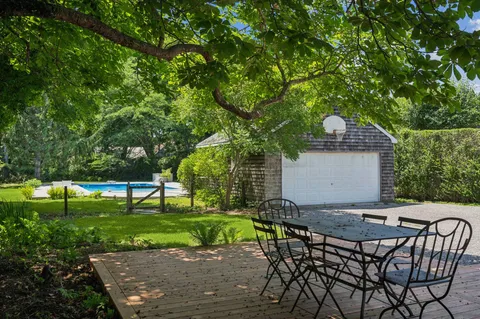 $3,595,000 | 45 Wooley Street, Southampton, NY 11968