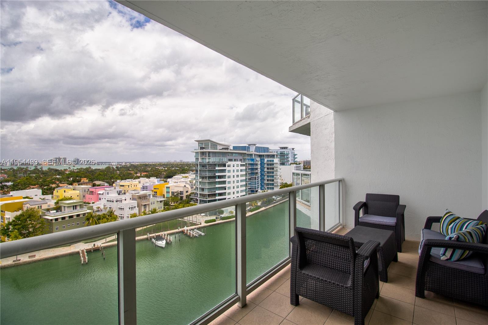 5900 Collins Avenue, Unit 1207 Miami Beach, FL 33140 - Photo 2 of 25