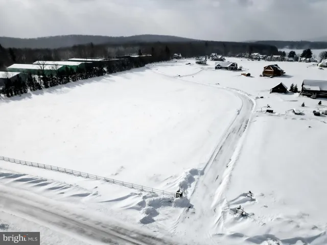 a view of a snow on the snow