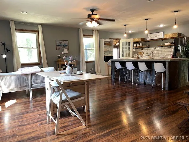 $235,000 | 747 Paulson Drive, Edwards, MO 65326