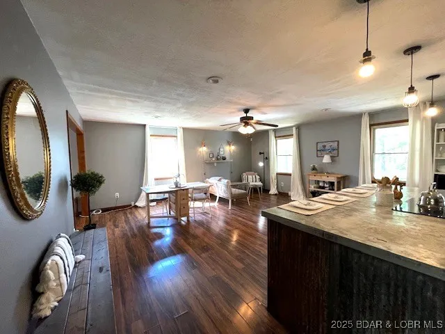 $235,000 | 747 Paulson Drive, Edwards, MO 65326