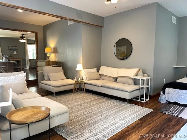 $235,000 | 747 Paulson Drive, Edwards, MO 65326