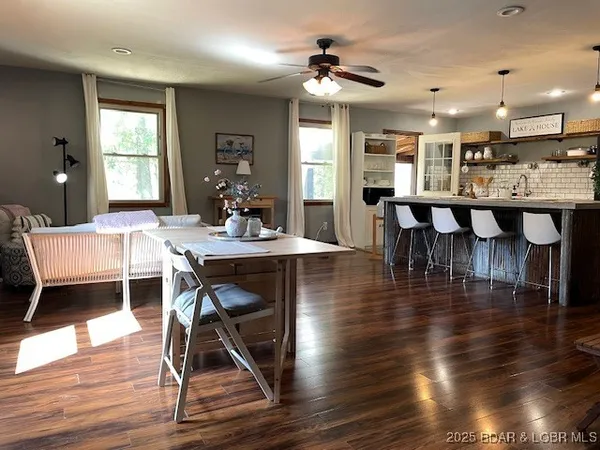 $235,000 | 747 Paulson Drive, Edwards, MO 65326