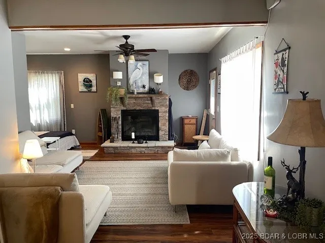 $235,000 | 747 Paulson Drive, Edwards, MO 65326