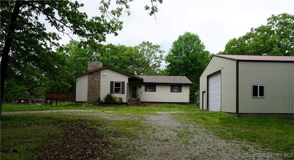 $235,000 | 747 Paulson Drive, Edwards, MO 65326