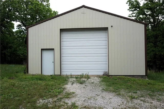 $235,000 | 747 Paulson Drive, Edwards, MO 65326