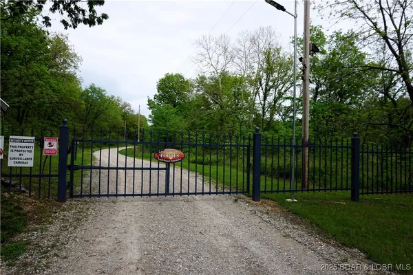 $235,000 | 747 Paulson Drive, Edwards, MO 65326