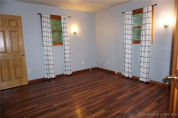 $235,000 | 747 Paulson Drive, Edwards, MO 65326