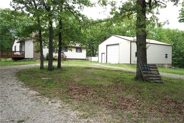 $235,000 | 747 Paulson Drive, Edwards, MO 65326